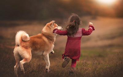 Superpoderes que los Niños Desarrollan al Crecer con Mascotas 🐾🎈