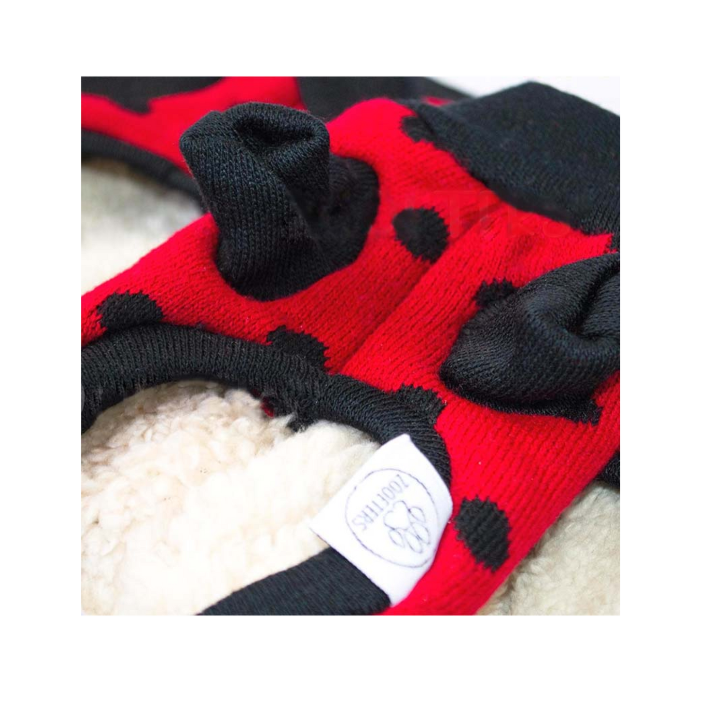 Zooeters Valentina Sueter Color Rojo Con Estampado De Circulos Negros Talla 1